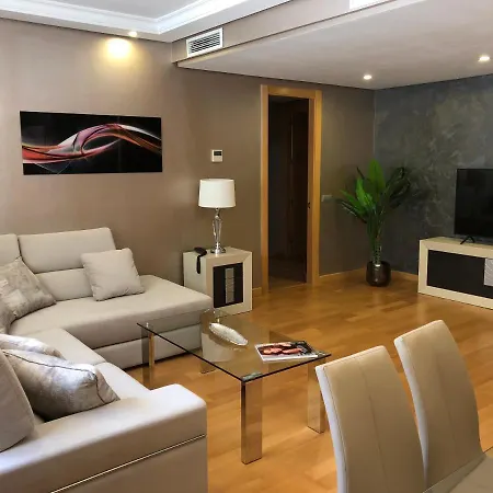 Artplatinum & Lägenhetshotell 4*