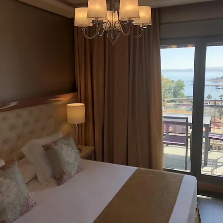 Artplatinum & Lägenhetshotell Benalmádena