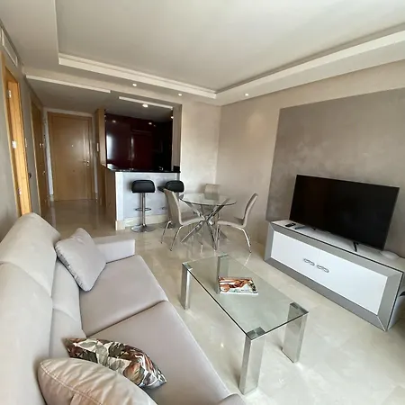 Artplatinum & 4* Benalmádena